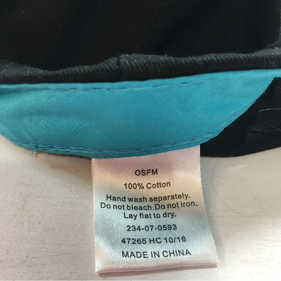 Accessory Depot Womens Baseball Cap/Hat Black with Green Geometric Shapes OSFM - Picture 4 of 5